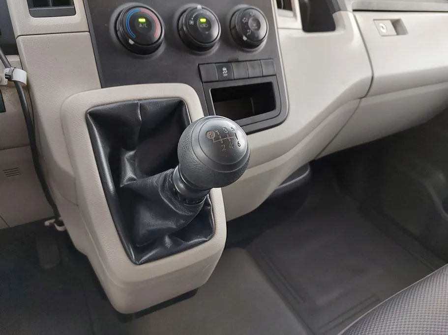 2021 Toyota Haice فان بضاعه 