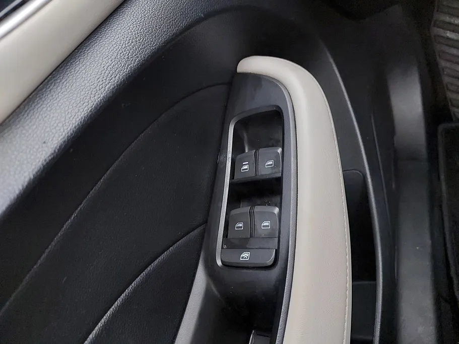 2023 MG 5 STD 