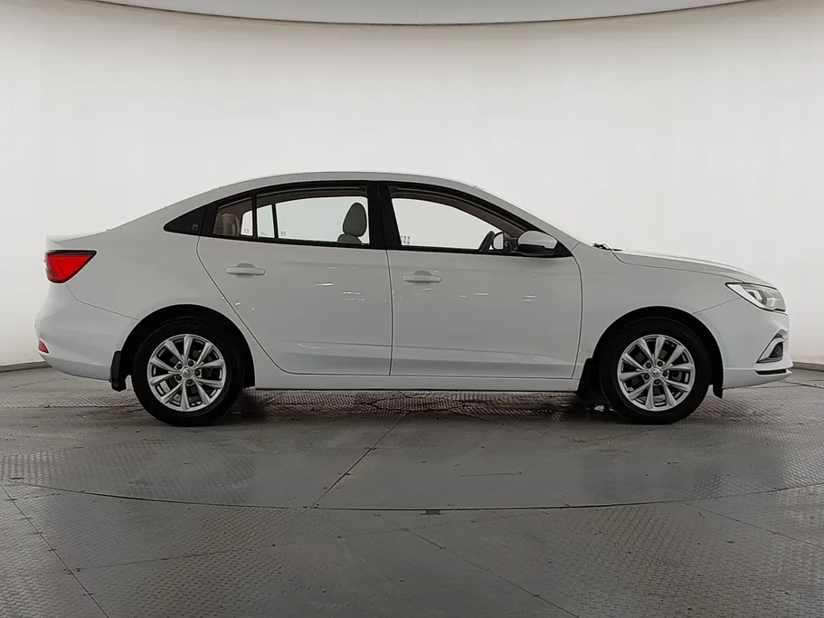 2023 MG 5 STD 