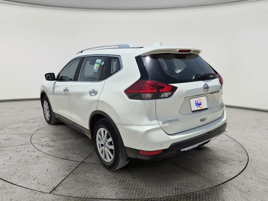 2022 نيسان Xtrail S 5 Seats 