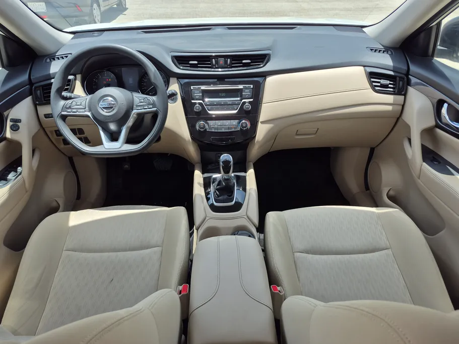 2022 نيسان Xtrail S 5 Seats 