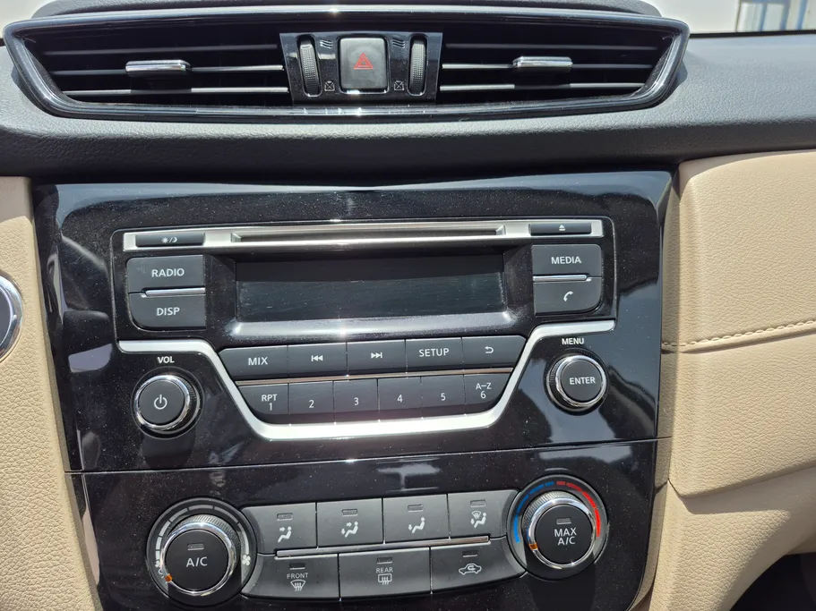 2022 نيسان Xtrail S 5 Seats 