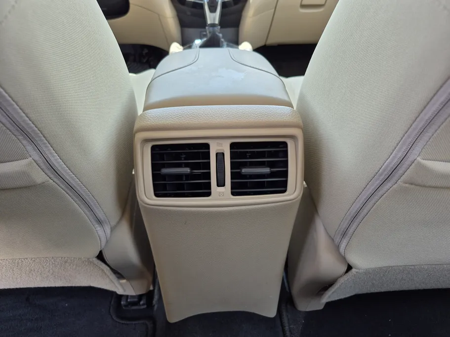 2022 نيسان Xtrail S 5 Seats 