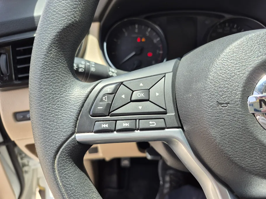 2022 نيسان Xtrail S 5 Seats 