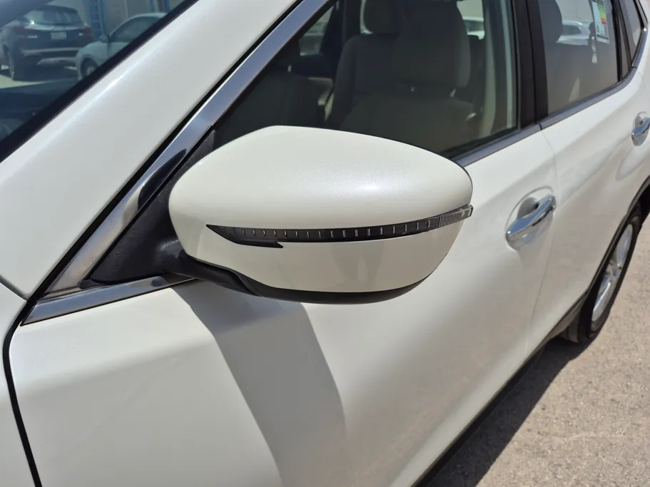 2022 نيسان Xtrail S 5 Seats 
