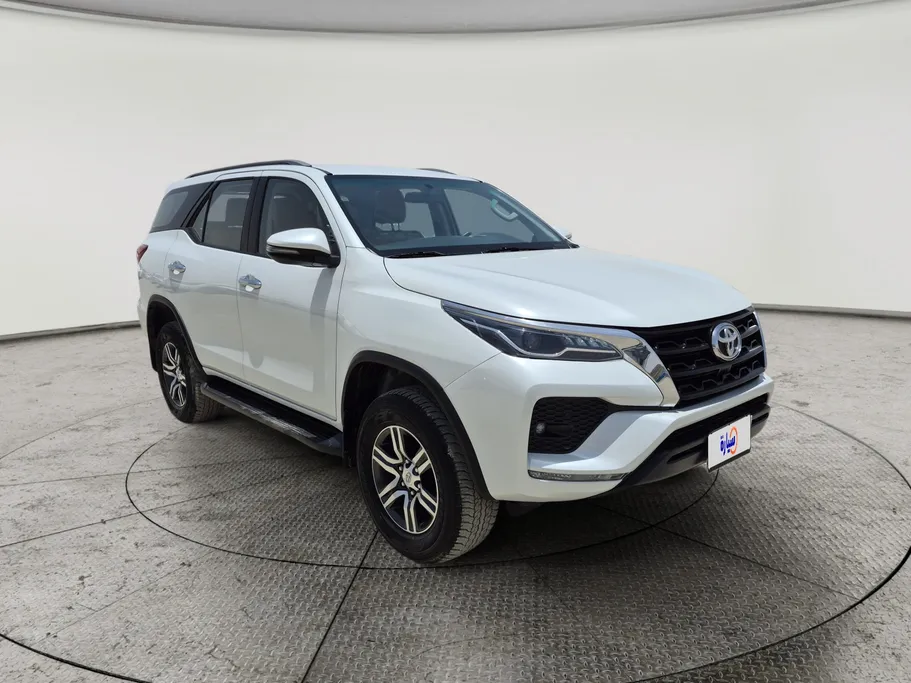 2023 Toyota Fortuner VX 