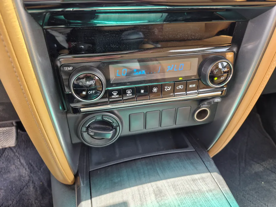 2023 Toyota Fortuner VX 