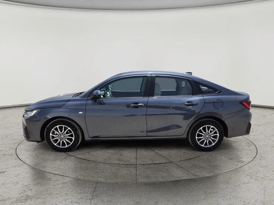 2023 Toyota Yaris  Y 