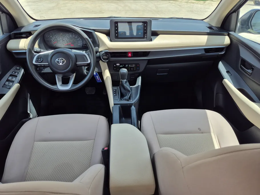 2023 Toyota Yaris  Y 