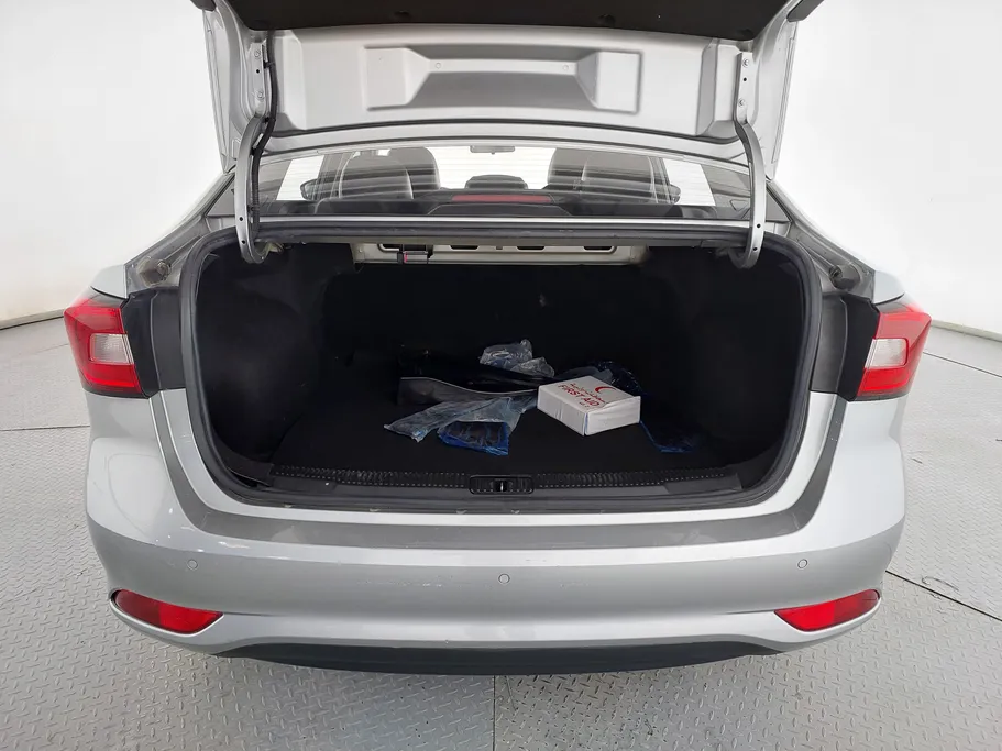 2023 MG 5 LUX 