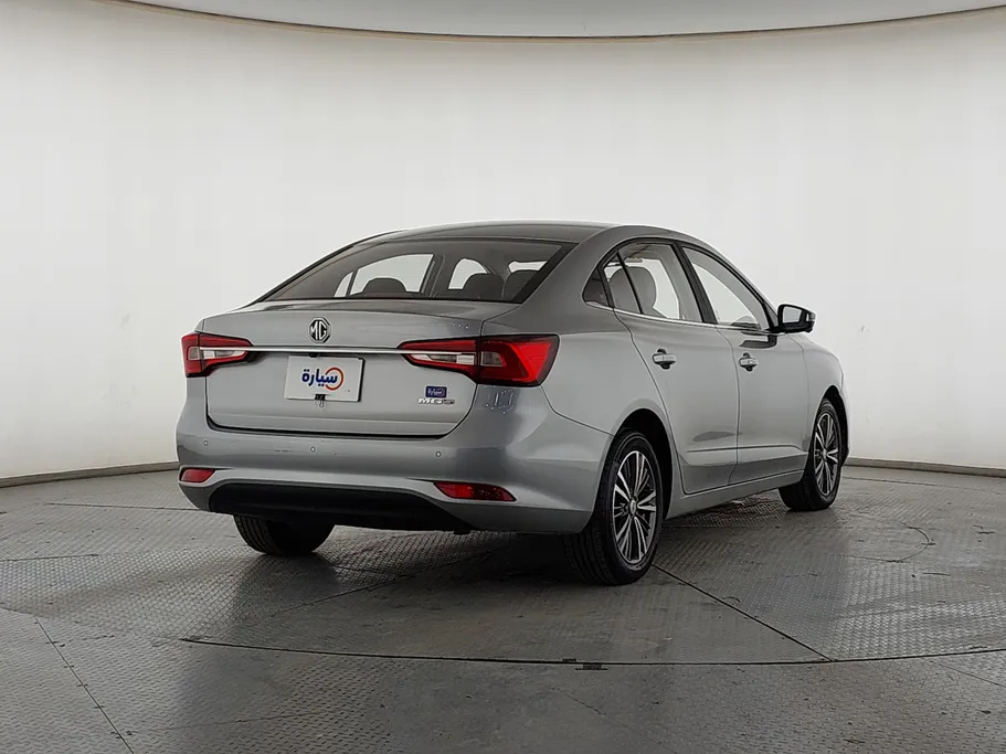 2023 MG 5 LUX 