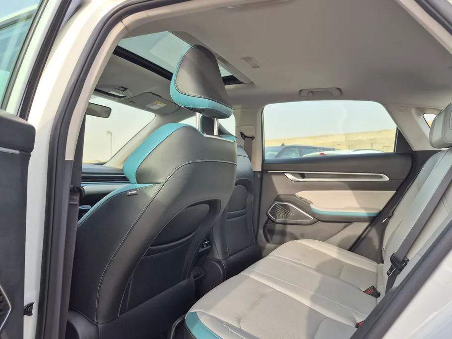 2025 Geely Emgrand GF 