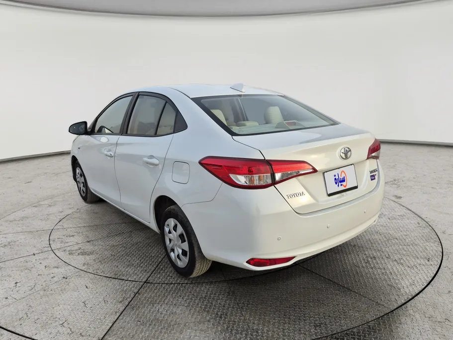 2022 Toyota Yaris  Y 