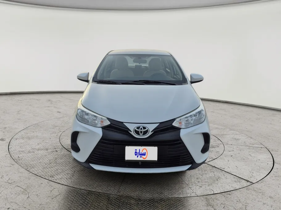 2022 Toyota Yaris  Y 