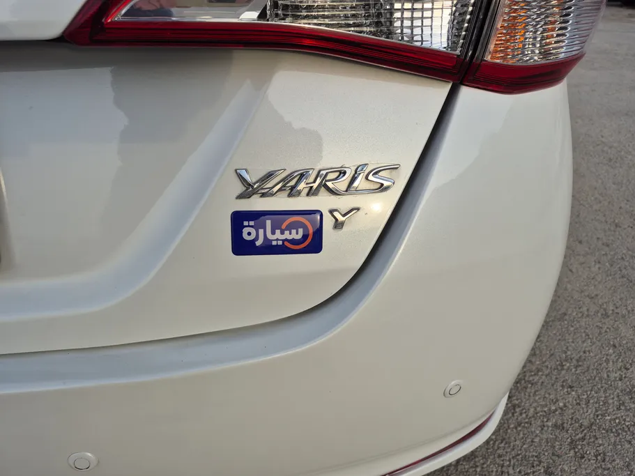 2022 Toyota Yaris  Y 