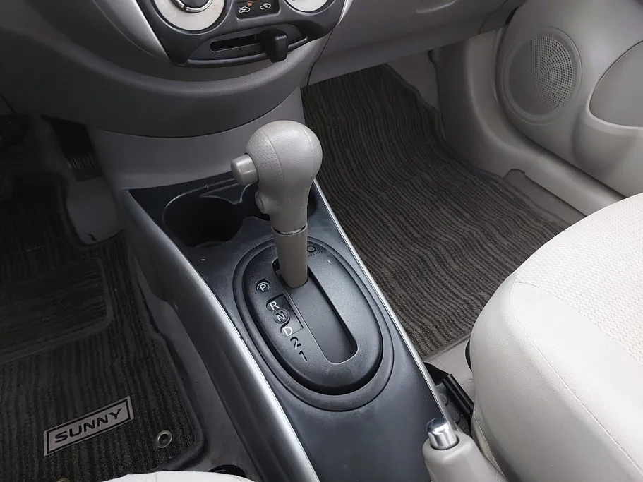 2022 Nissan Sunny SV Comfort 