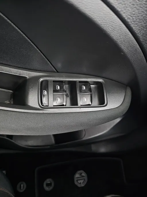 2023 MG ZS STD 