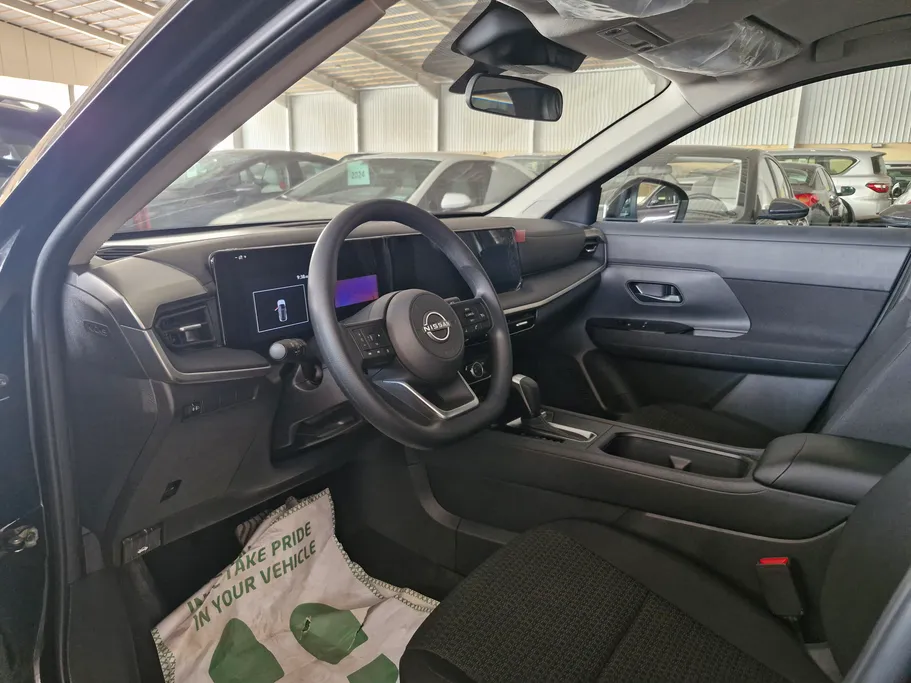 2025 Nissan Kicks S 