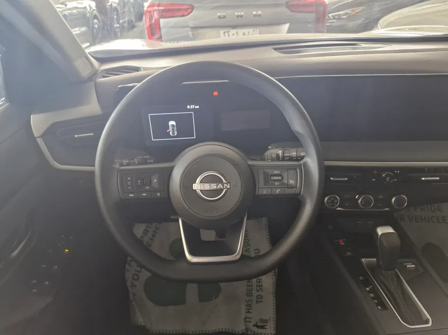 2025 Nissan Kicks S 