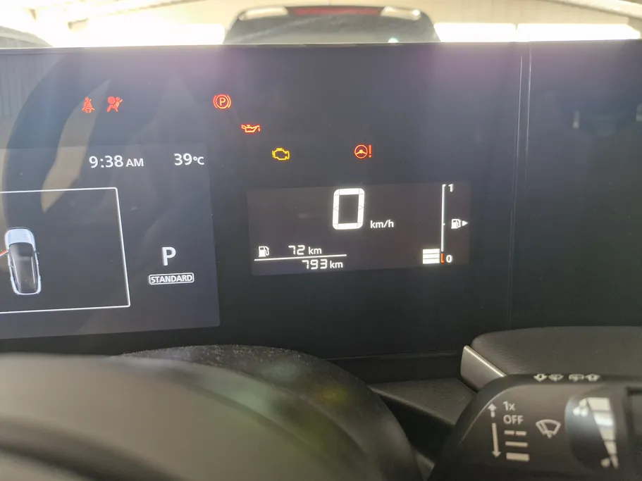 2025 Nissan Kicks S 