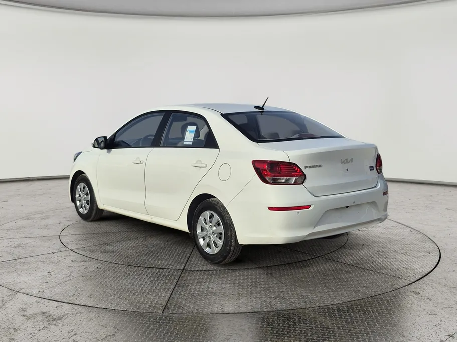 2024 Kia Pegas LX 