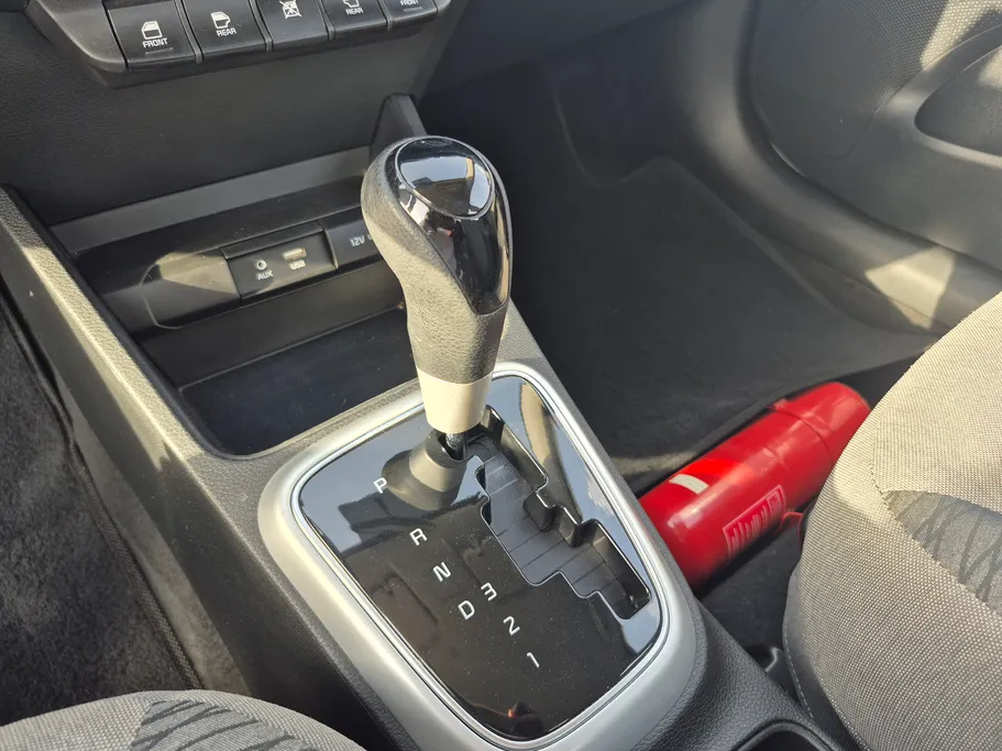 2024 Kia Pegas LX 