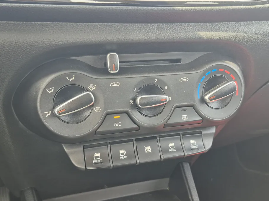 2024 Kia Pegas LX 