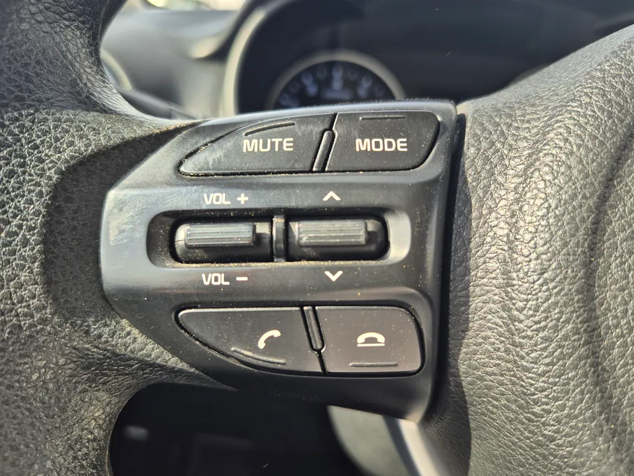 2024 Kia Pegas LX 