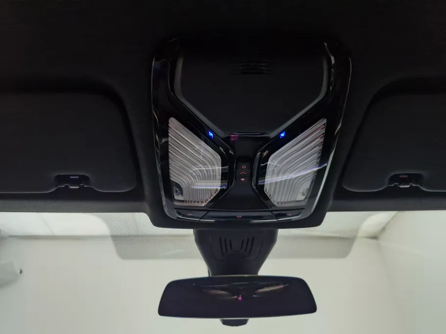 2023 BMW X Series 6 xDrive 40i 