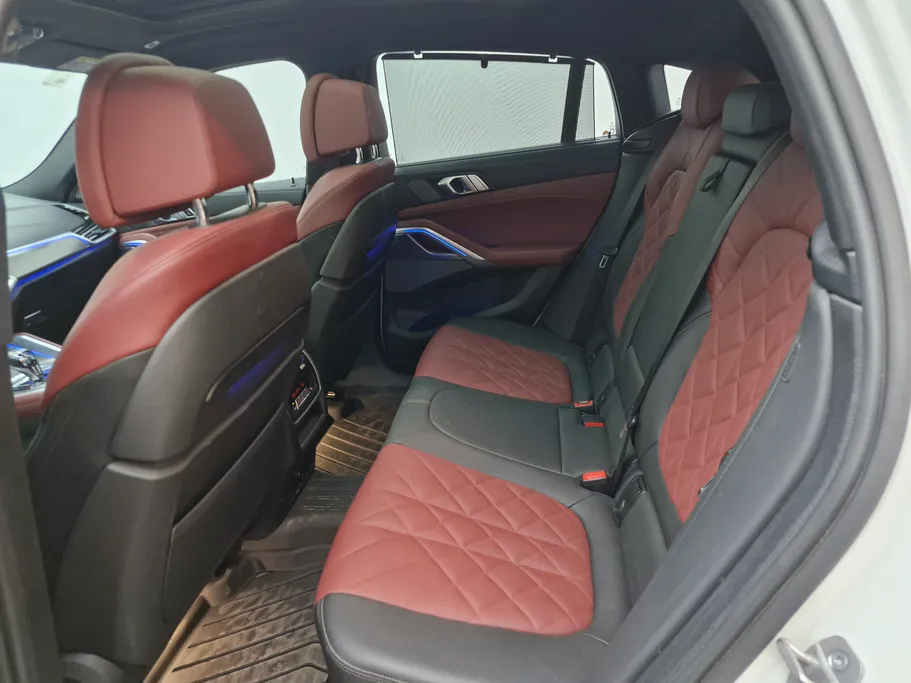 2023 BMW X Series 6 xDrive 40i 