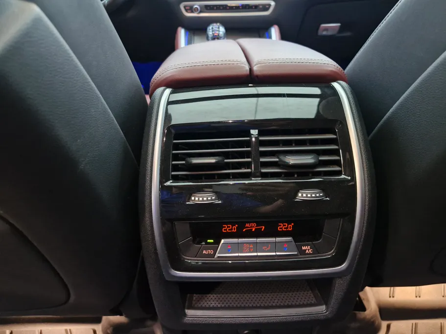 2023 BMW X Series 6 xDrive 40i 