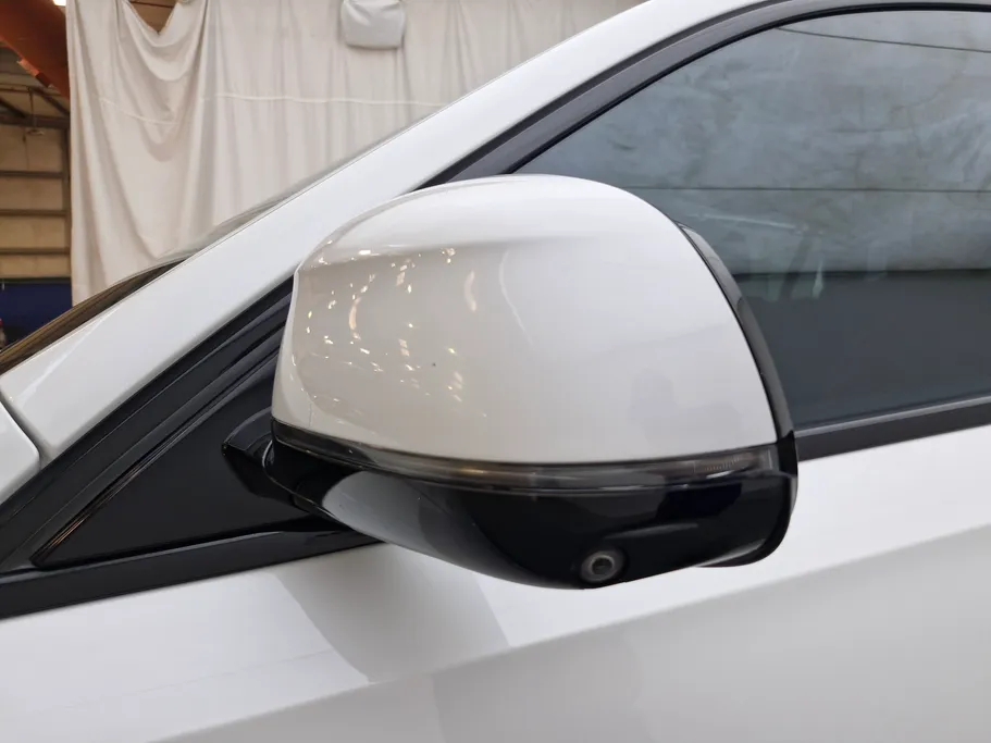 2023 BMW X Series 6 xDrive 40i 