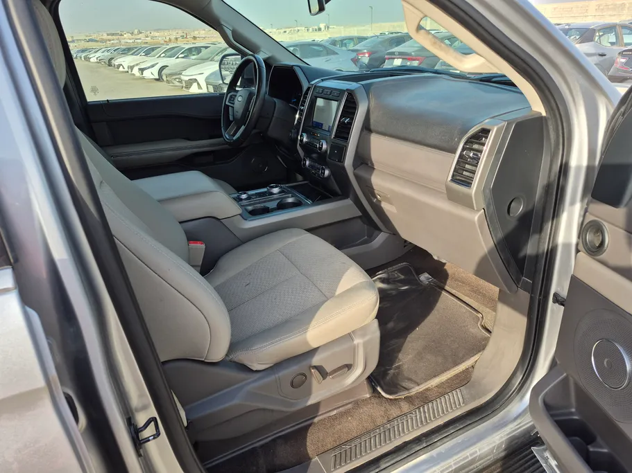 2021 Ford Expedition XLT 