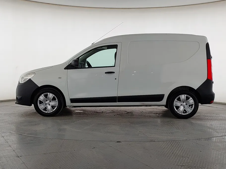 2022 Renault Docker Van بضاعة 