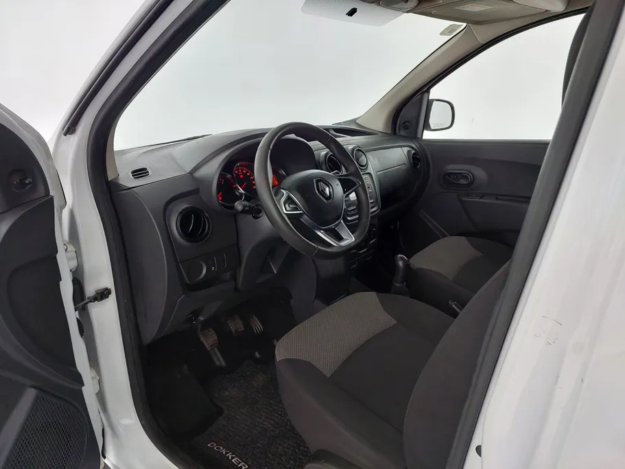 2022 Renault Docker Van بضاعة 