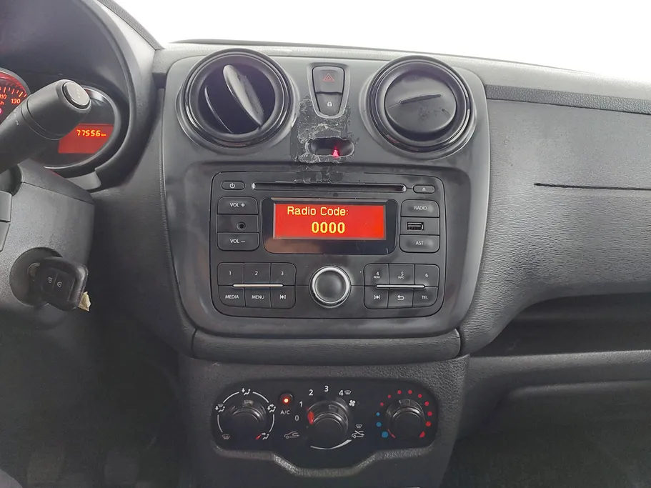 2022 Renault Docker Van بضاعة 