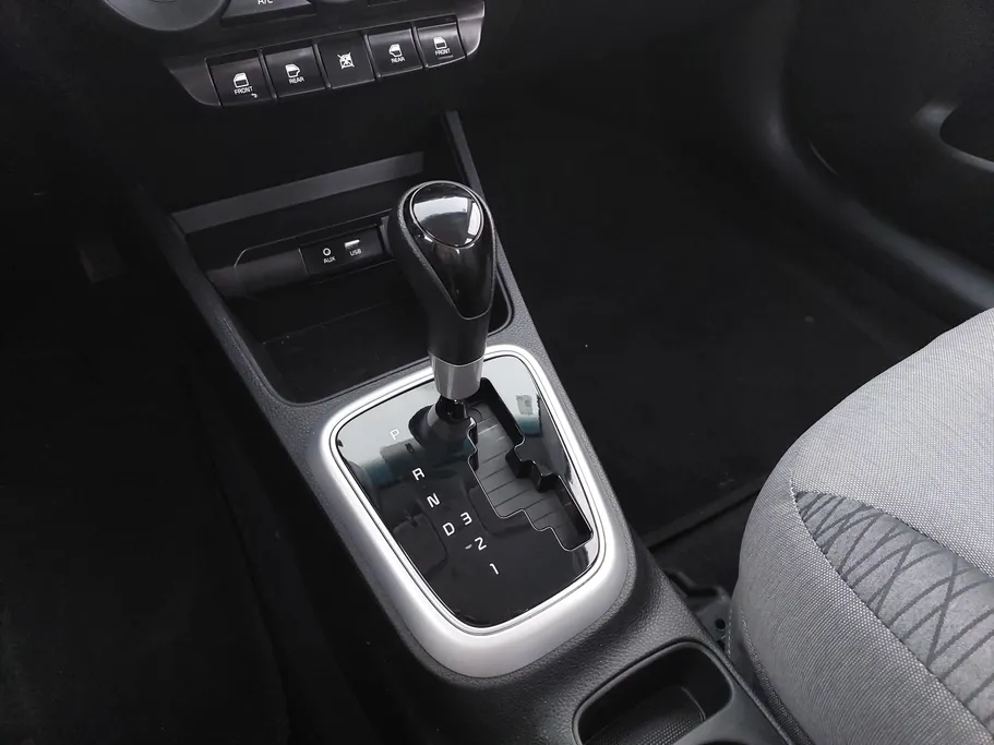 2023 Kia Pegas LX 