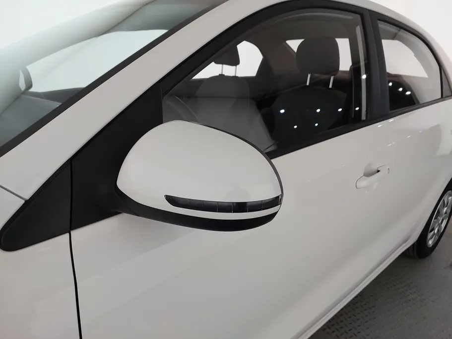 2023 Kia Pegas LX 