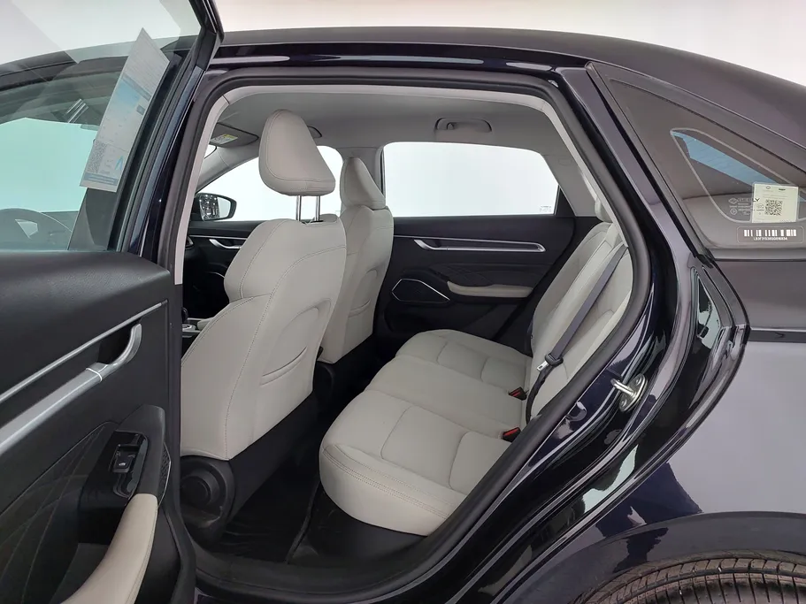 2025 Geely Emgrand GS 