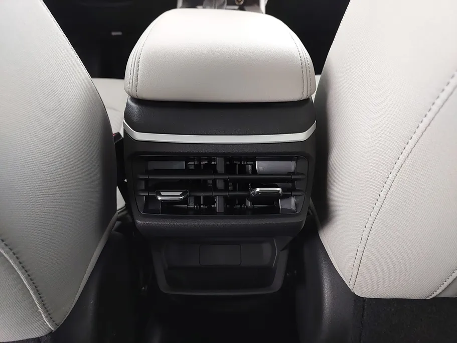 2025 Geely Emgrand GS 