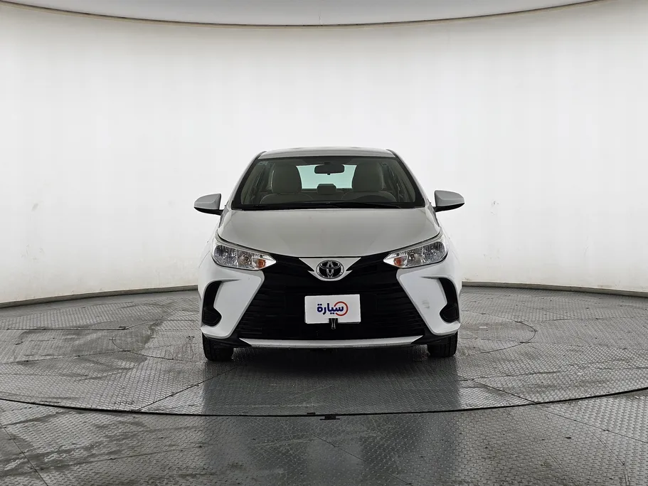 2022 Toyota Yaris  Y 
