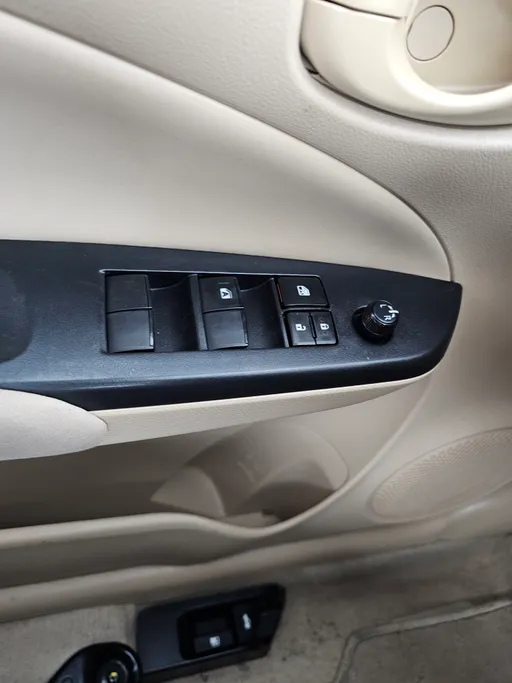 2022 Toyota Yaris  Y 