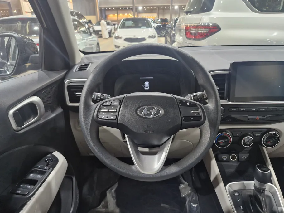 2024 Hyundai Venue Smart 