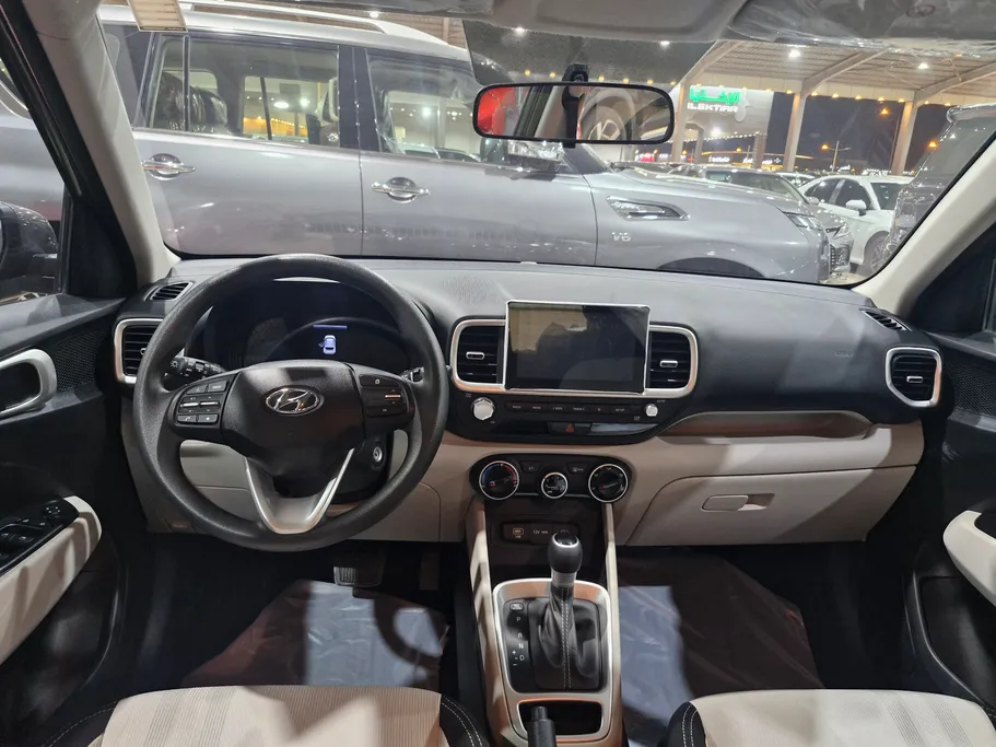 2024 Hyundai Venue Smart 