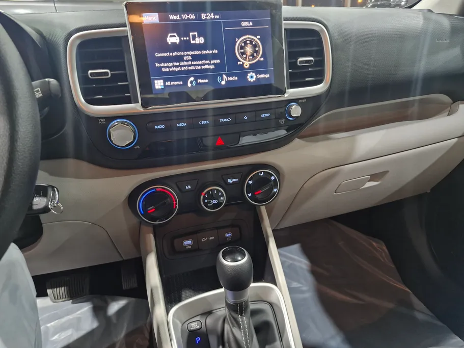 2024 Hyundai Venue Smart 