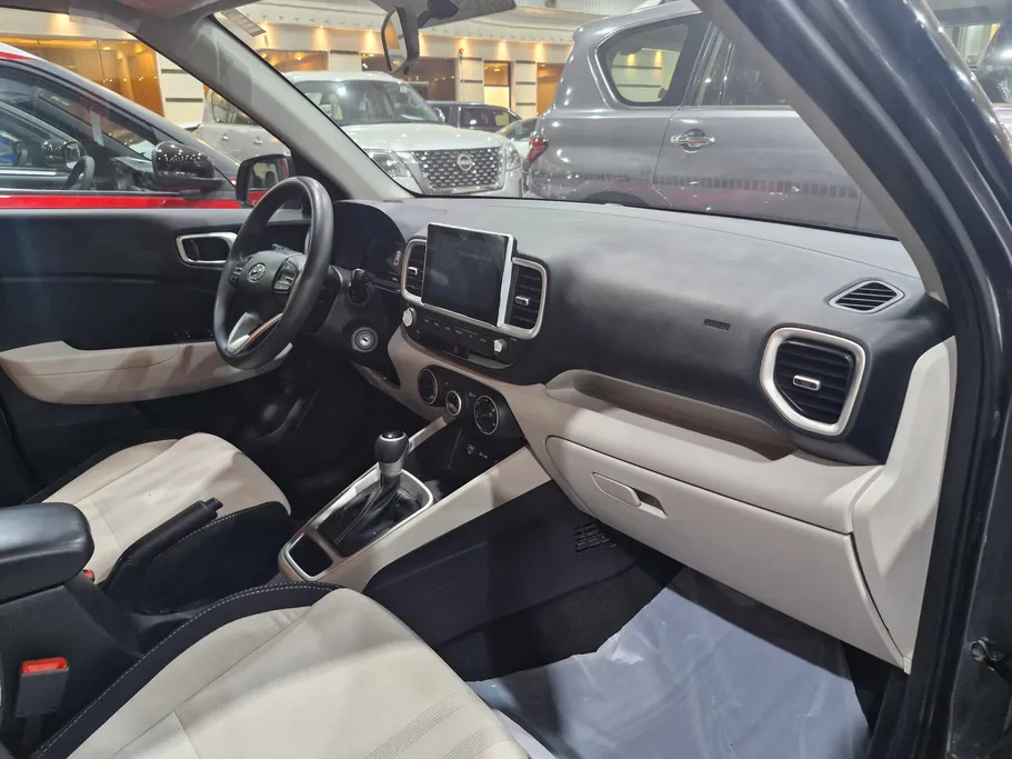 2024 Hyundai Venue Smart 