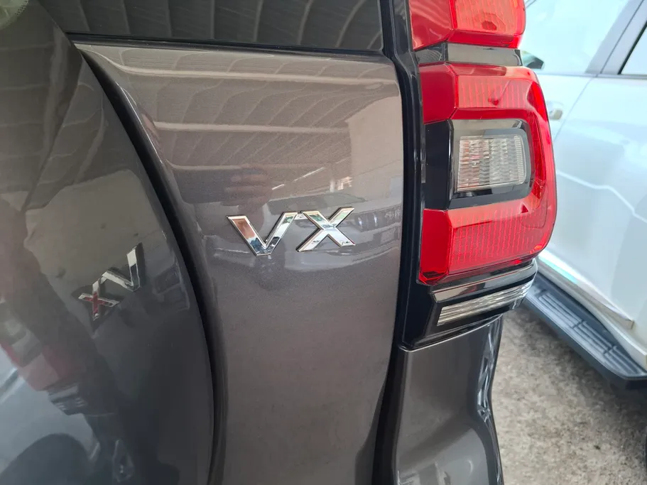 تويوتا برادو VX 2021 