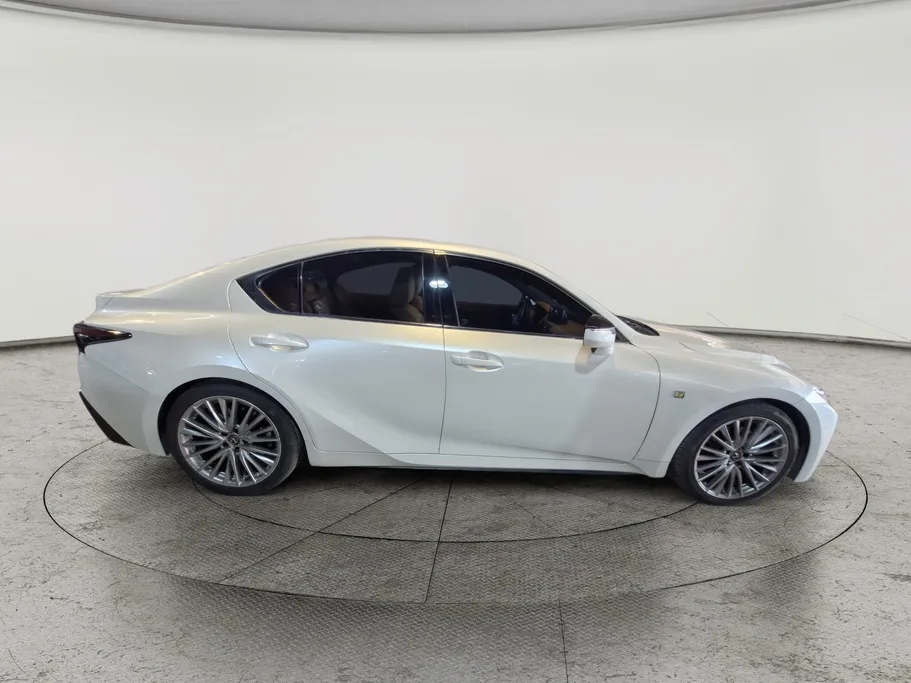 2021 Lexus IS 300 