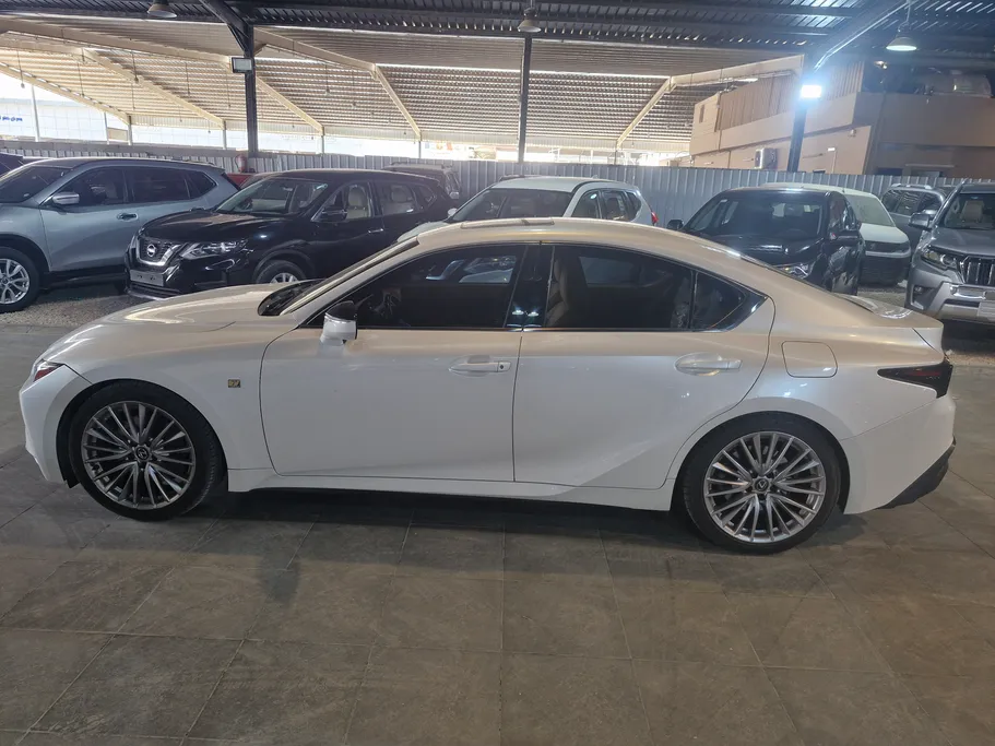 2021 Lexus IS 300 