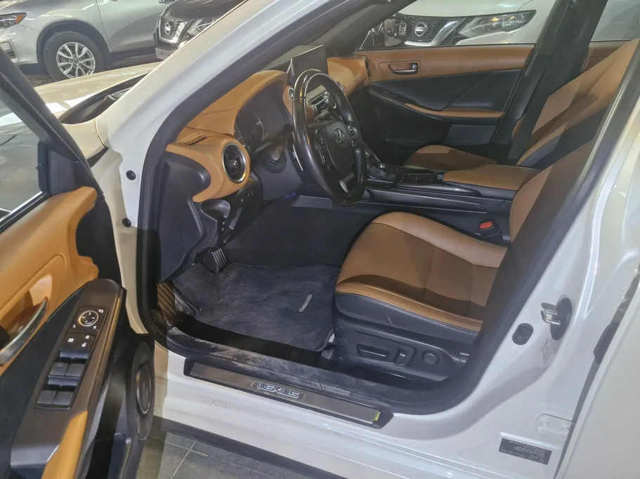 2021 Lexus IS 300 